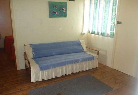 Oaklands Fishing Cottage - Accommodation Mount Tamborine 2
