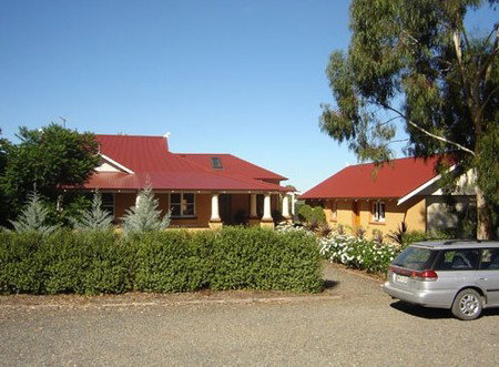 Stephanette's Cottage - Accommodation Mount Tamborine 1