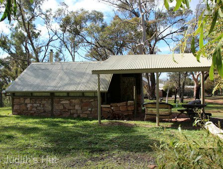 Kookaburra Creek Retreat - Accommodation Mount Tamborine 1