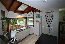 Abodes About Wategoes - Accommodation Mount Tamborine 2