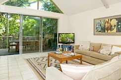 Absolute Beachfront Belongil Summerhouse - Accommodation Mount Tamborine 0