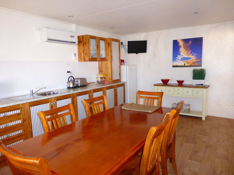 Underground Bed And Breakfast - Accommodation Mount Tamborine 1