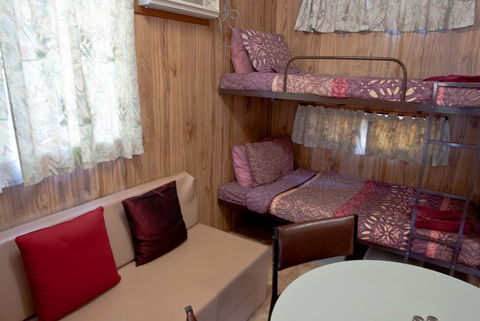 Moonta Bay Road Cabins And Cottages - Accommodation Mount Tamborine 4