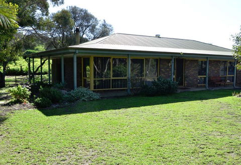 The Beach House - Normanville - Accommodation Mount Tamborine 0