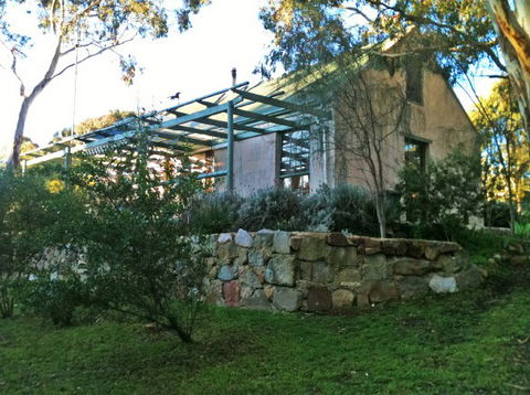 St Helens Cottages- Coach House - Accommodation Mount Tamborine 7