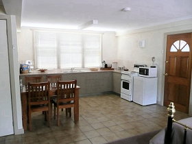 Campania TAS Accommodation Mount Tamborine
