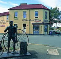 Clarendon Arms Hotel - Accommodation Mount Tamborine