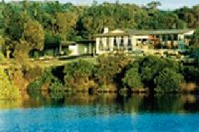 Surfside Motor Inn - Accommodation Mount Tamborine 0