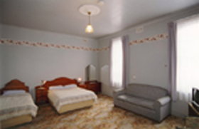 Furners Hotel - Accommodation Mount Tamborine 0