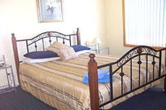 Fish-Tales On The Bay - Accommodation Mount Tamborine 1