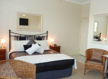 Kurrajong House - Accommodation Mount Tamborine 5