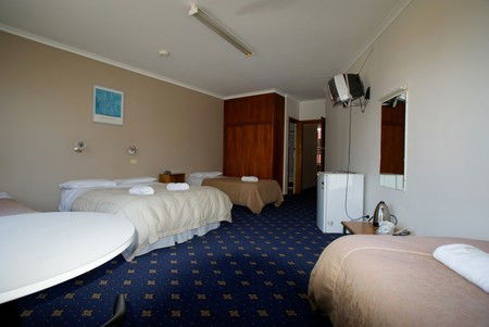 Wharf Hotel Wynyard - Accommodation Mount Tamborine 3
