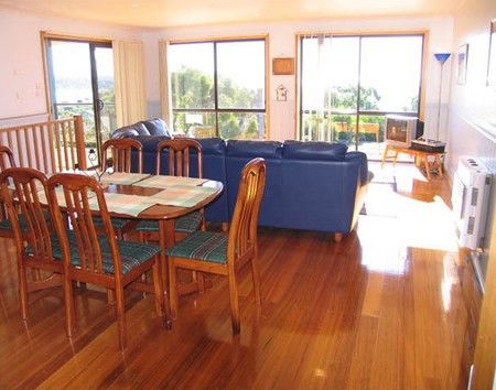 Lazy Wave Beach House - Accommodation Mount Tamborine 3