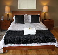 At Sunrise Cottages - Accommodation Mount Tamborine