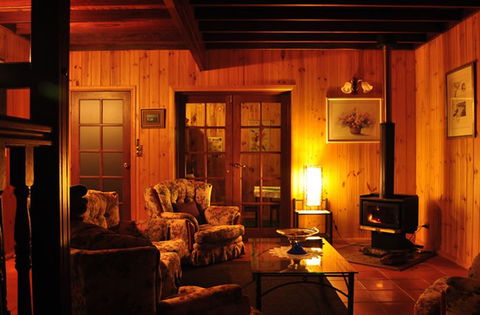 Peppertree Cottage Boutique Bed And Breakfast - Accommodation Mount Tamborine 3