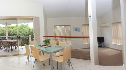 Parker By The Sea - Accommodation Mount Tamborine 0