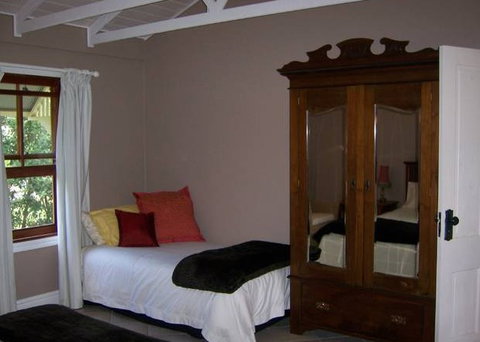 Hillcrest Cottage - Accommodation Mount Tamborine 5