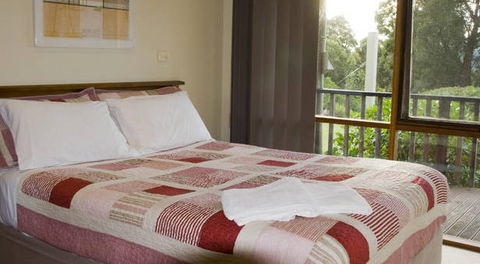 Banksia Park Cottages - Accommodation Mount Tamborine 3