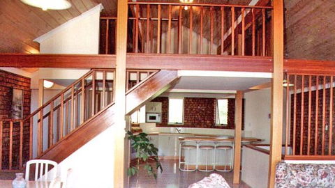 Angourie Bay Villas - Accommodation Mount Tamborine 4