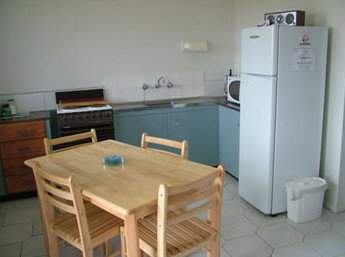 Heathers Holiday Units - Accommodation Mount Tamborine 3