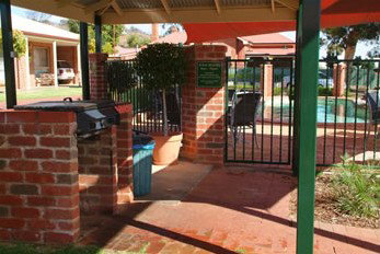 Tarrawingee Holiday Unit - Accommodation Mount Tamborine 2