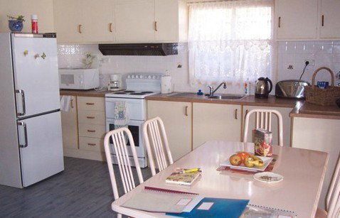 Azalea Cottage - Accommodation Mount Tamborine 0