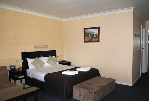 Taree Highway Motor Inn - Accommodation Mount Tamborine 1