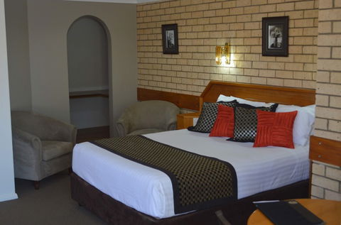 Hilltops Retreat Motor Inn - Accommodation Mount Tamborine 4