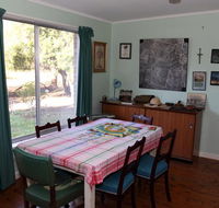 Ramsay Retro Farmstay - Accommodation Mount Tamborine