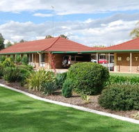 Culcairn Motor Inn - Accommodation Mount Tamborine