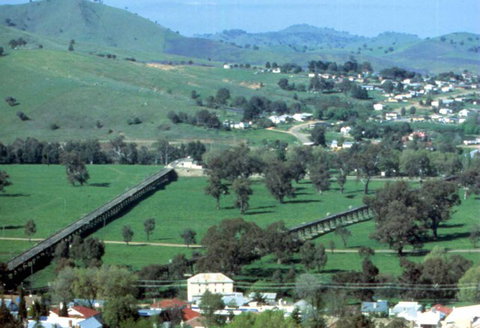 Auto Cabins And Motel - Accommodation Mount Tamborine 0