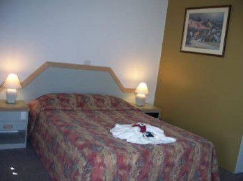 Holbrook Settlers Motel - Accommodation Mount Tamborine 2
