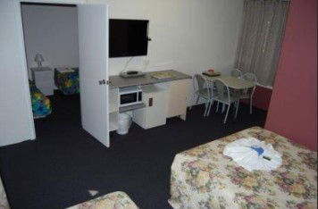 Holbrook Settlers Motel - Accommodation Mount Tamborine 3