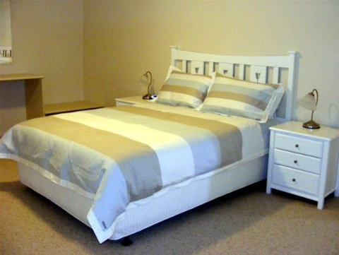 Fairways Bed And Breakfast At Jerilderie - Accommodation Mount Tamborine 1