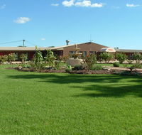 Newell Motor Inn - Accommodation Mount Tamborine