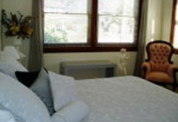 Avarest Cottage - Accommodation Mount Tamborine 0