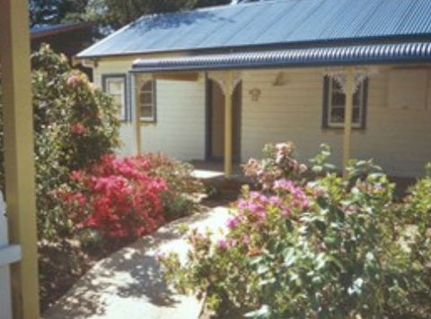 AppleBlossom Cottage - Accommodation Mount Tamborine 0