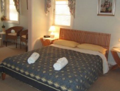 AppleBlossom Cottage - Accommodation Mount Tamborine 3