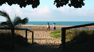 Bucasia Beachfront Caravan Resort - Accommodation Mount Tamborine 2