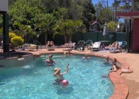 Fraser Roving Backpacker Resort - Accommodation Mount Tamborine 2