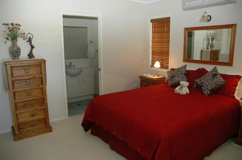 Alexander Lakeside Bed And Breakfast - Accommodation Mount Tamborine 5