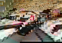 Centre Point Mid-City Motor Inn - Accommodation Mount Tamborine 2