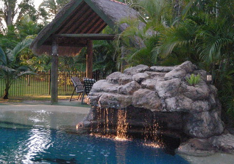 Straddie Bungalows - Accommodation Mount Tamborine 1