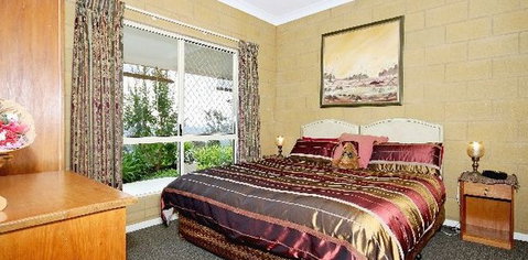 Bed And Breakfast At Wallaby Ridge - Accommodation Mount Tamborine 2