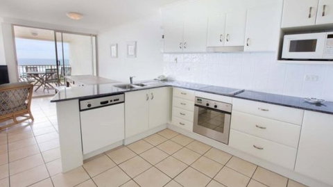 Whalewatch Ocean Beach Resort - Accommodation Mount Tamborine 3