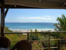 Claytons On Cylinder Beach Front Apartments - Accommodation Mount Tamborine 5