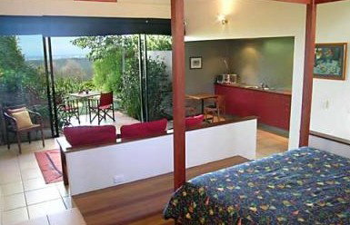 Mountain Edge Studios - Accommodation Mount Tamborine 2
