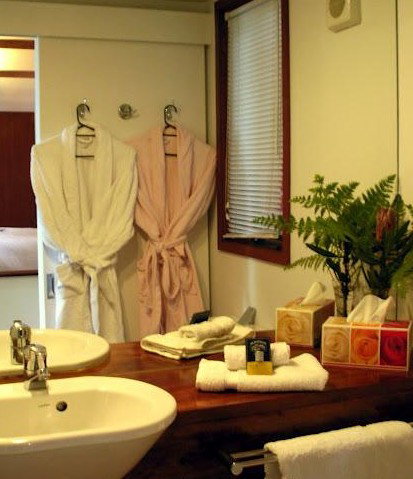 Mountain Edge Studios - Accommodation Mount Tamborine 5