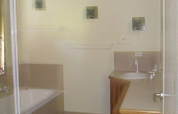 Far Horizons - Holiday Home - Accommodation Mount Tamborine 2