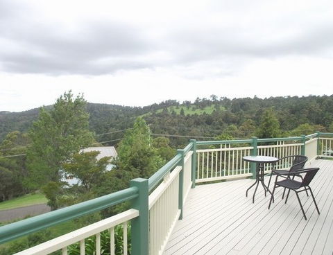Bunya Views - Holiday Home - Accommodation Mount Tamborine 0